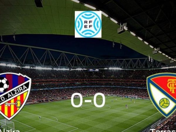 El Alzira y el Terrassa se reparten los puntos en un partido sin goles (0-0)